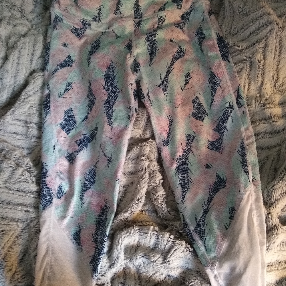 Pattern Leggings - Picture 4 of 4